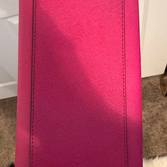 Like new Authentic pink Michael Kors handbag. - Picture 7 of 7